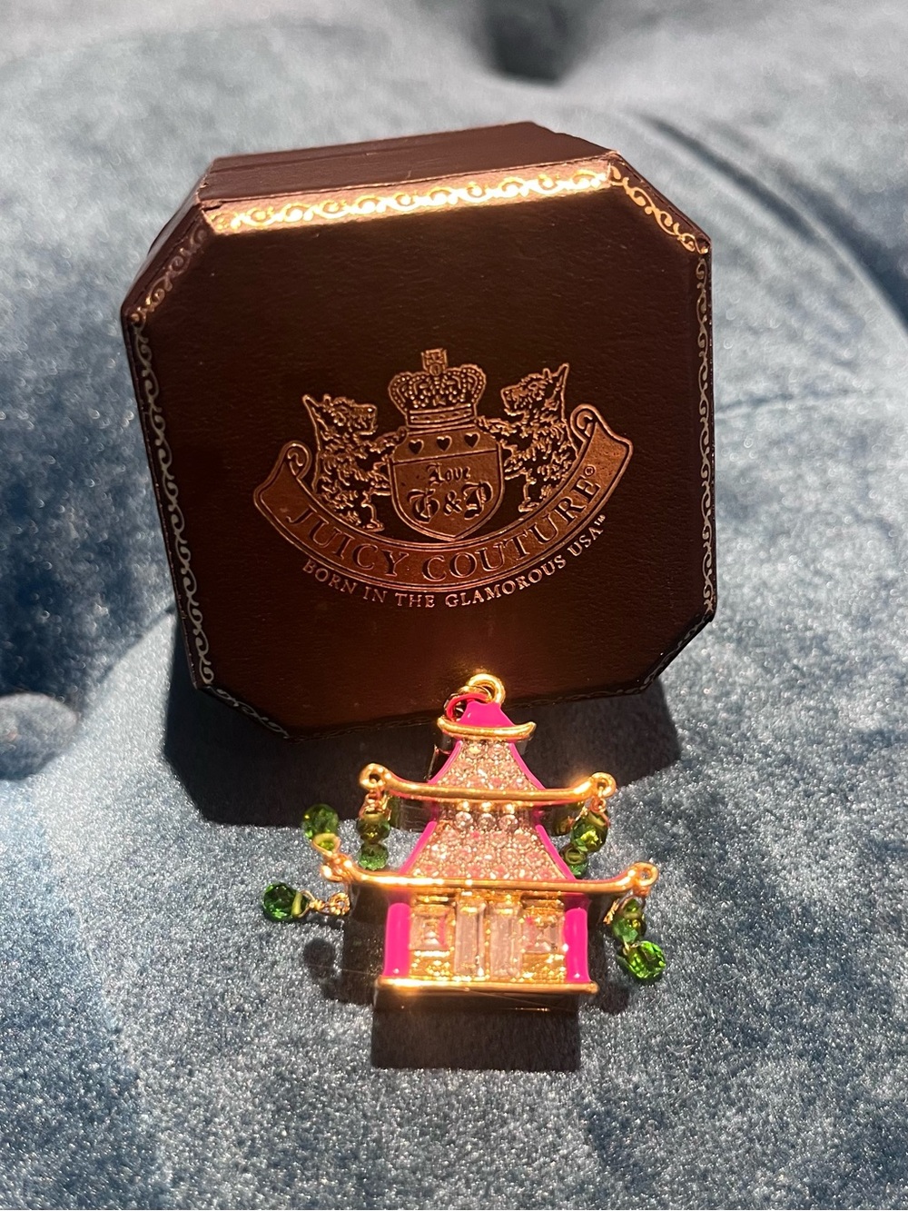 RARE Juicy Couture Pink Asian Pagoda Charm/Pendant w Green Crystal Drops - Picture 16 of 16